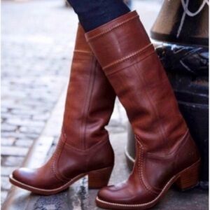FRYE AND CO. Jane Stiched Tall Brown Boot
